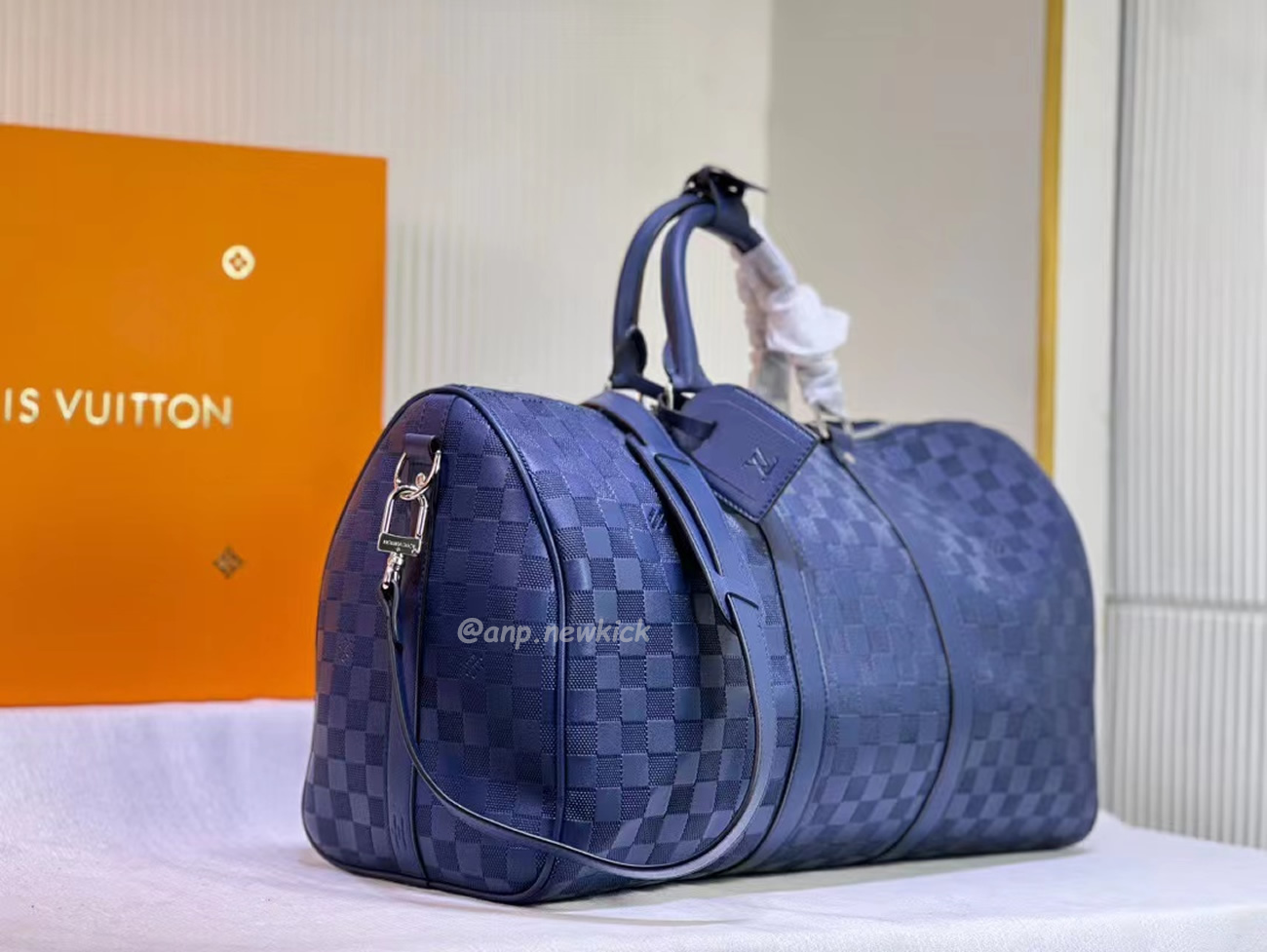 Louis Vuitton Keepall Bandouliere Monogram 50 Navy Duffel Bag (28) - newkick.vip